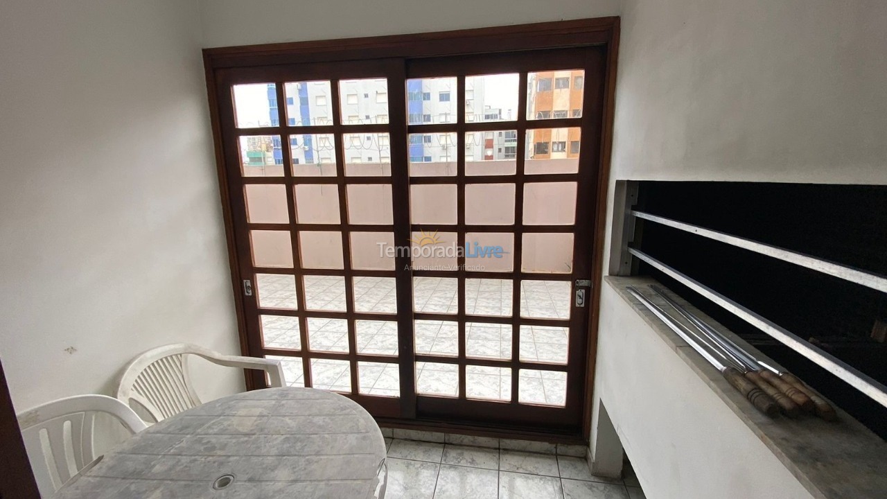 Apartamento para aluguel de temporada em Capão da Canoa (Centro)