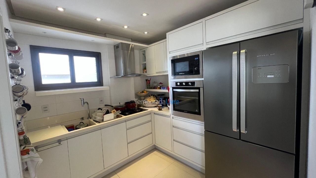 Apartamento para aluguel de temporada em Capão da Canoa (Navegantes)