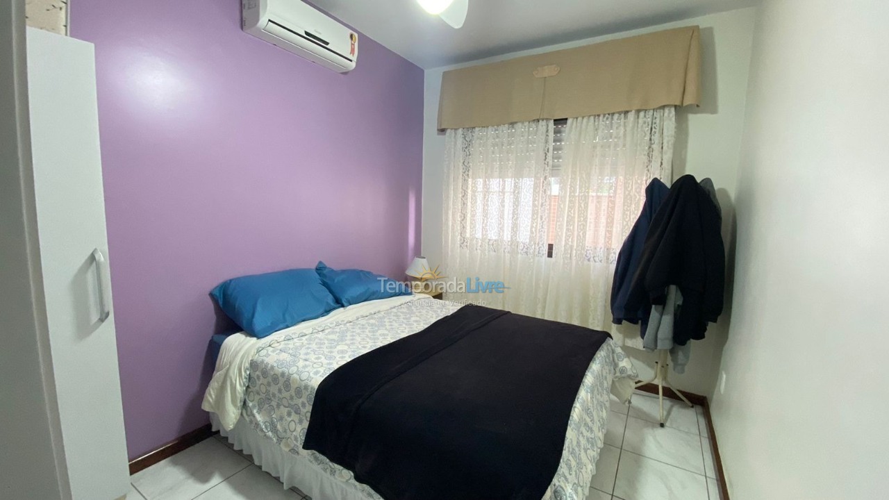 Apartamento para aluguel de temporada em Capão da Canoa (Zona Nova)