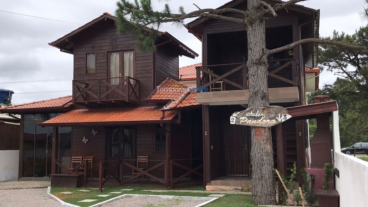 Apartamento para aluguel de temporada em Palhoça (Praia da Pinheira)