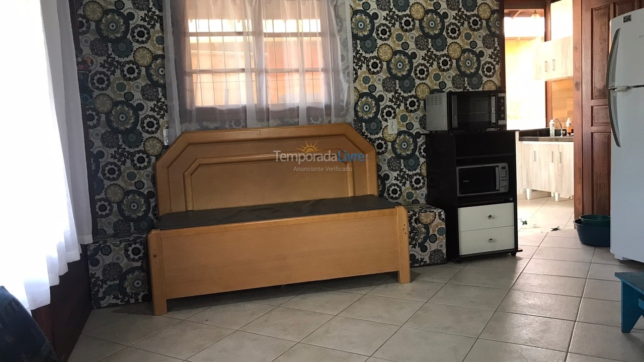 Apartamento para aluguel de temporada em Palhoça (Praia da Pinheira)