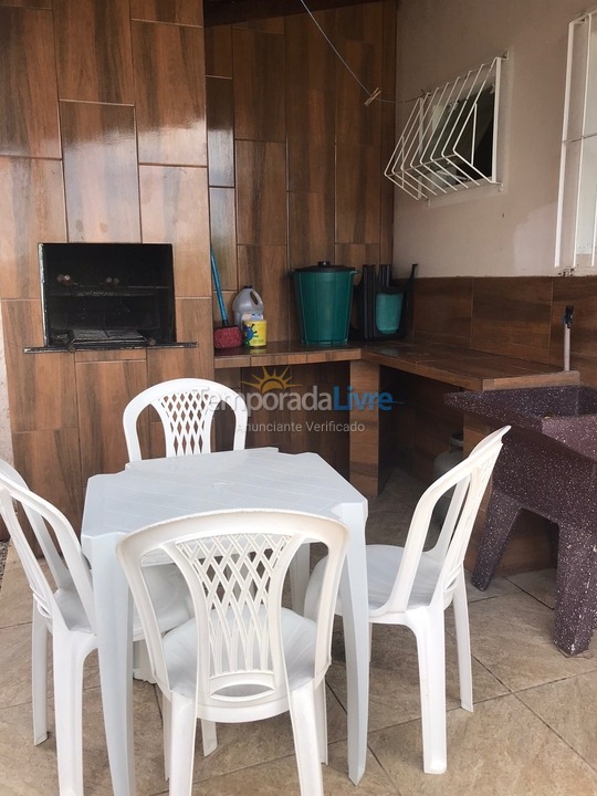 Apartamento para aluguel de temporada em Palhoça (Praia da Pinheira)