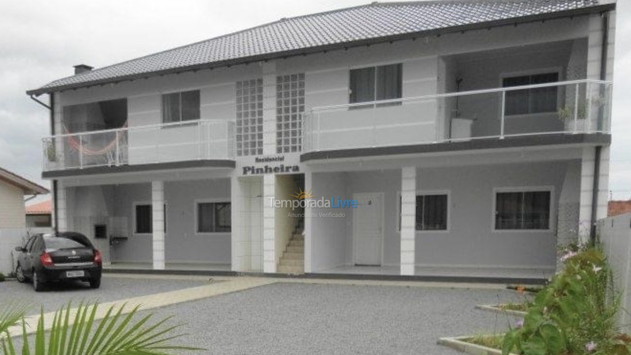Apartamento para aluguel de temporada em Palhoça (Praia da Pinheira)