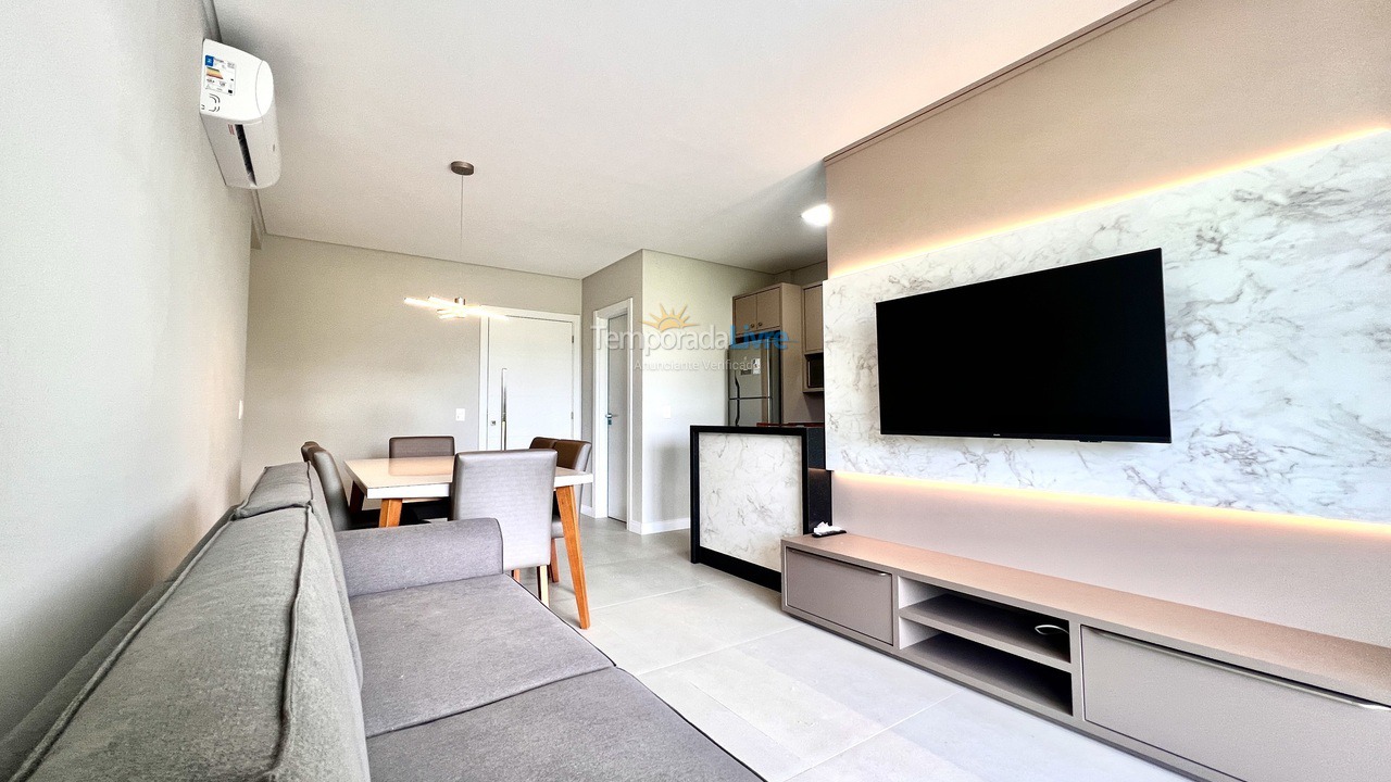 Apartamento para aluguel de temporada em Bombinhas (Canto Grande)