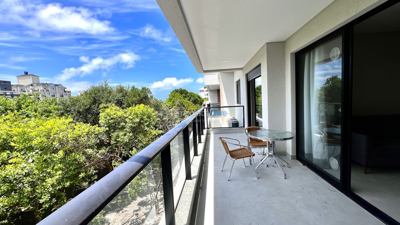 Apartamento para aluguel de temporada em Bombinhas (Canto Grande)