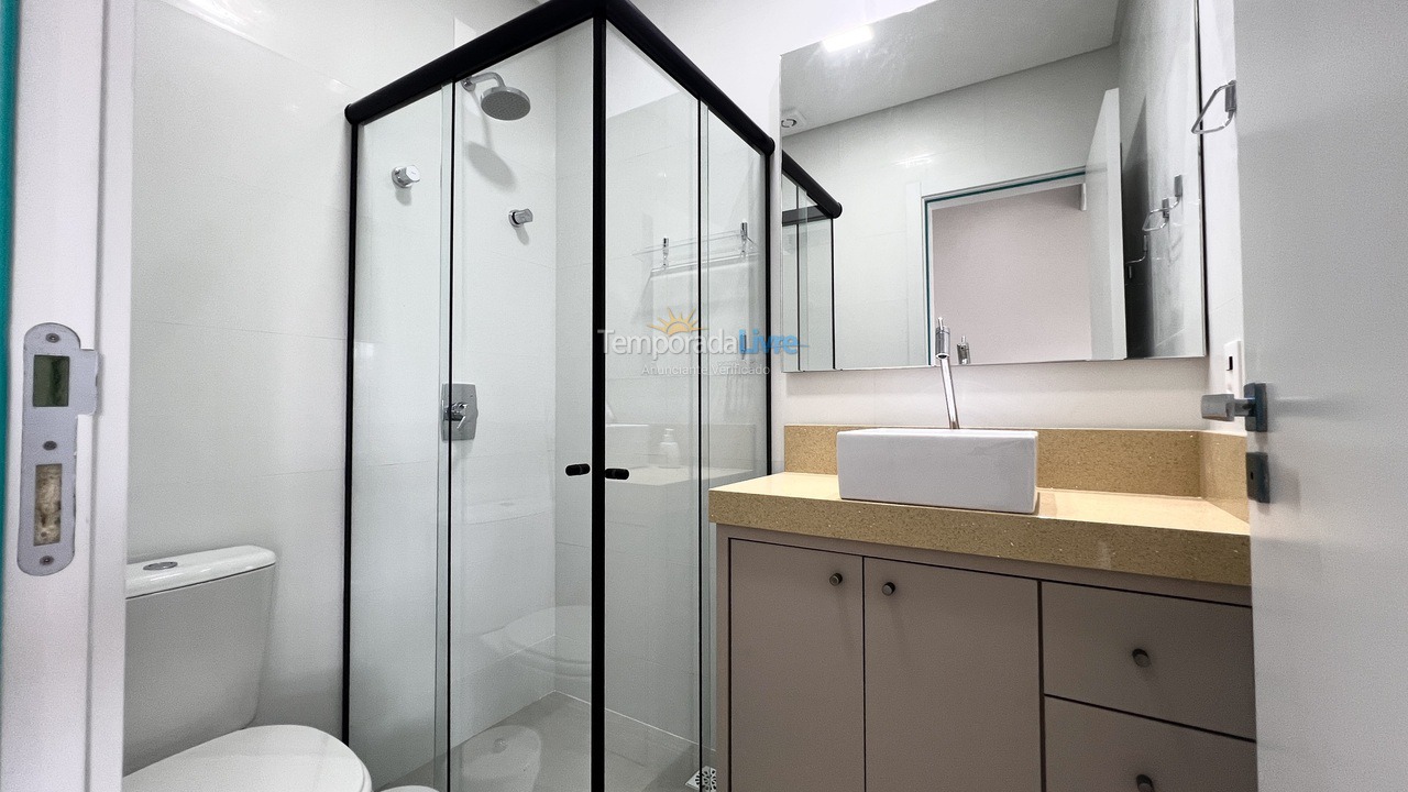 Apartamento para aluguel de temporada em Bombinhas (Canto Grande)