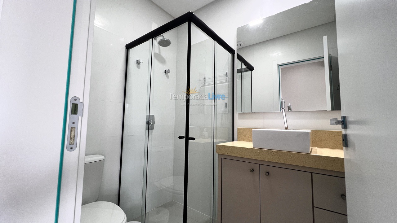 Apartamento para aluguel de temporada em Bombinhas (Canto Grande)