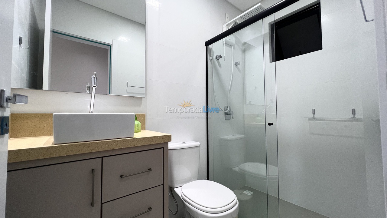 Apartamento para aluguel de temporada em Bombinhas (Canto Grande)