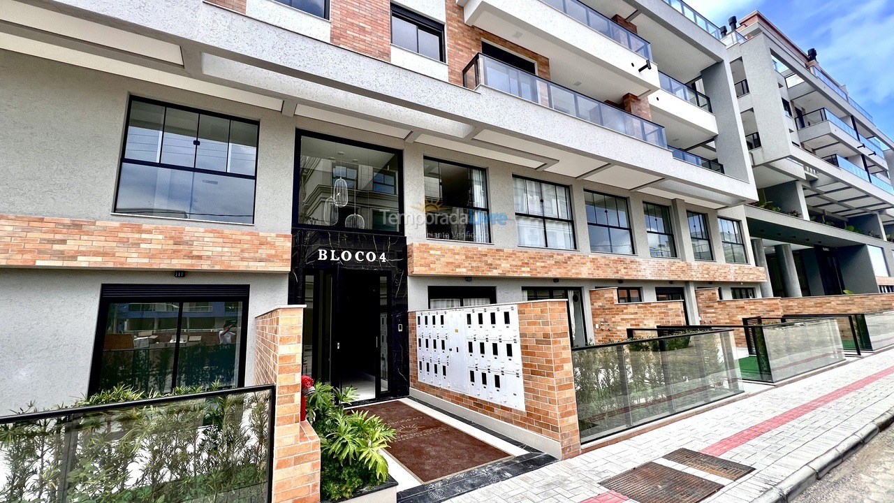 Apartamento para aluguel de temporada em Bombinhas (Canto Grande)