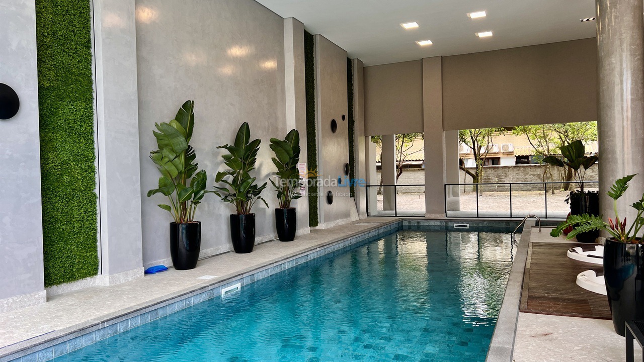 Apartamento para aluguel de temporada em Bombinhas (Canto Grande)