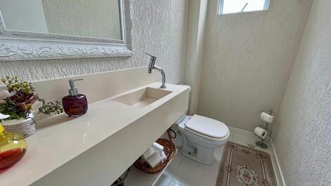 Excelente apartamento en Meia Praia con 4 habitaciones