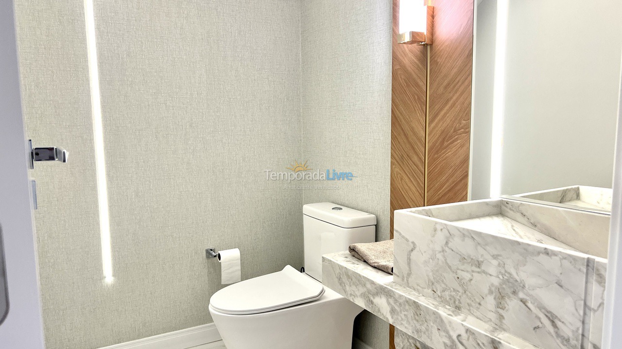 Apartment for vacation rental in Bombinhas (Mariscal)