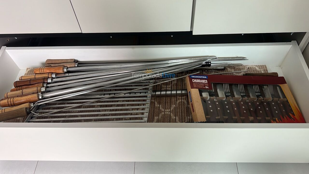 Apartamento para alquiler de vacaciones em Itapema (Meia Praia)