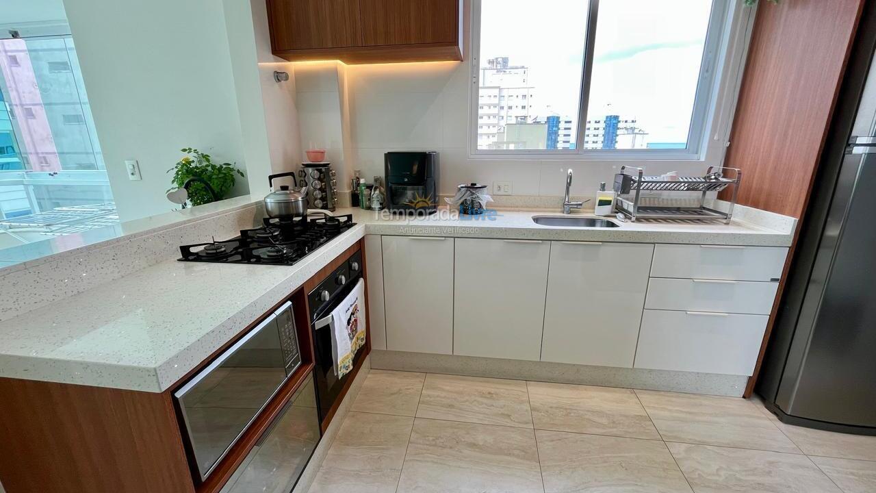 Apartamento para aluguel de temporada em Itapema (Andorinhas)