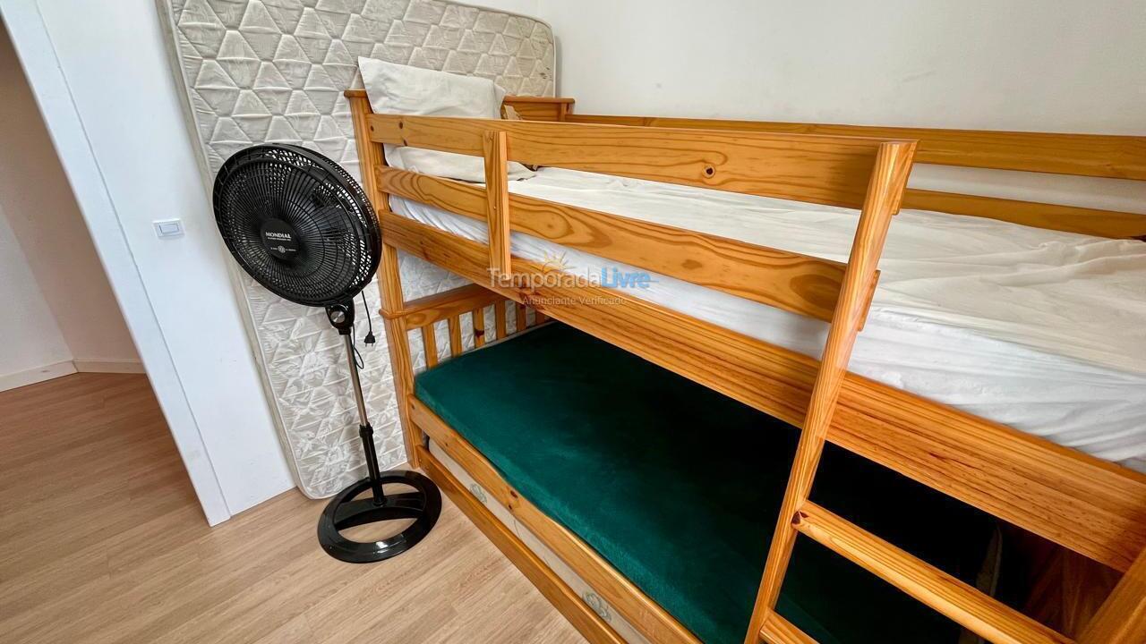 Apartamento para aluguel de temporada em Itapema (Andorinhas)