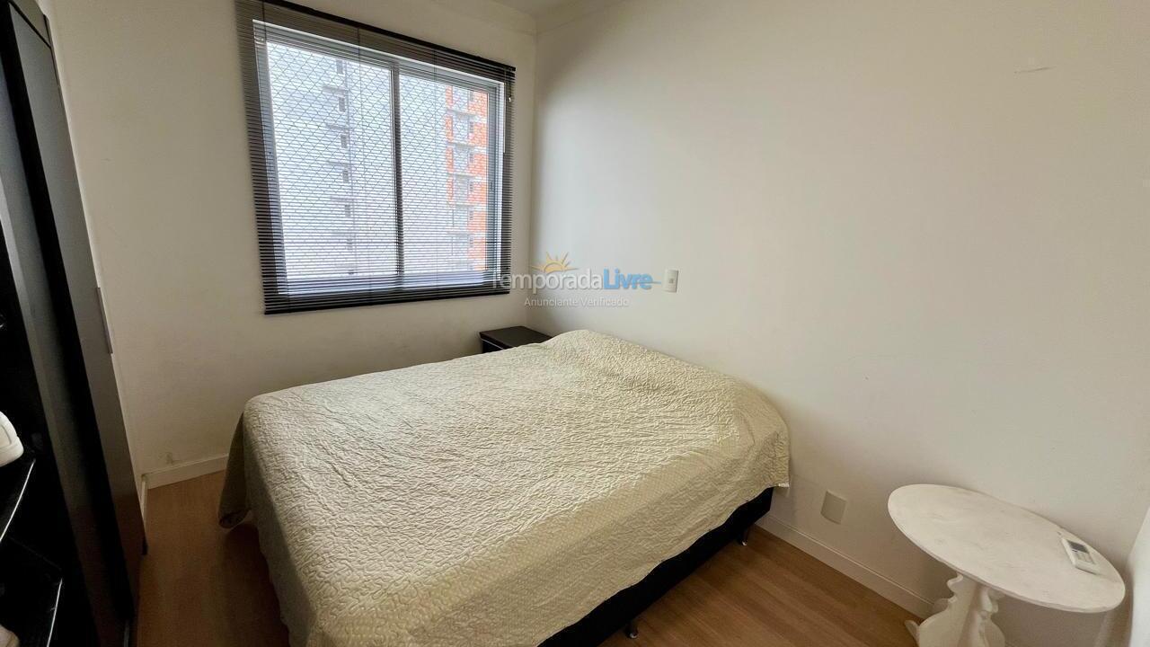 Apartamento para aluguel de temporada em Itapema (Andorinhas)