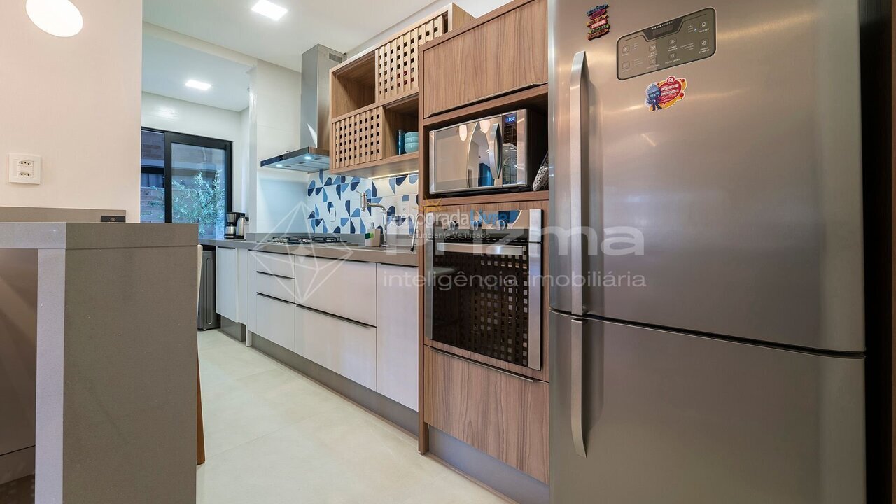 Apartamento para aluguel de temporada em Bombinhas (Praia de Bombinhas)