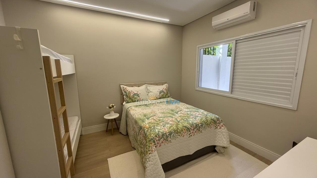 House for vacation rental in Bertioga (Condominio Morada da Praia)