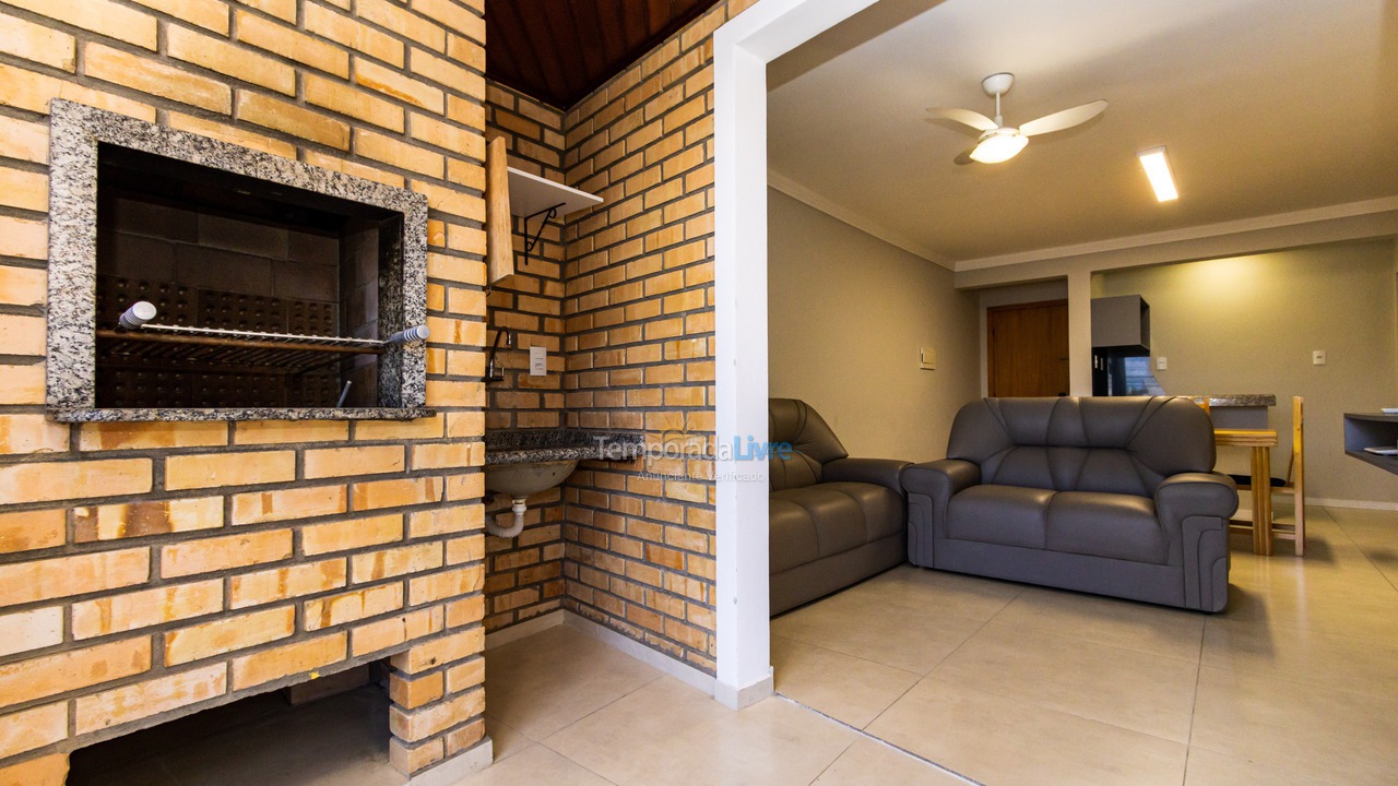 Apartamento para aluguel de temporada em Bombinhas (Canto Grande)