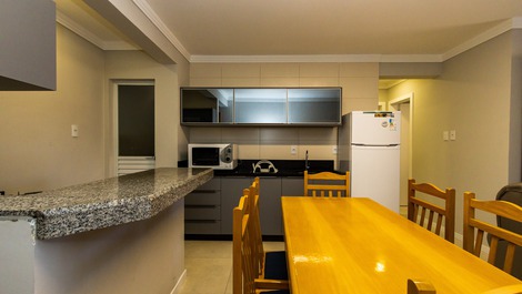 Apartamento 2 dormitórios para 6 pessoas - Praia de Canto Grande