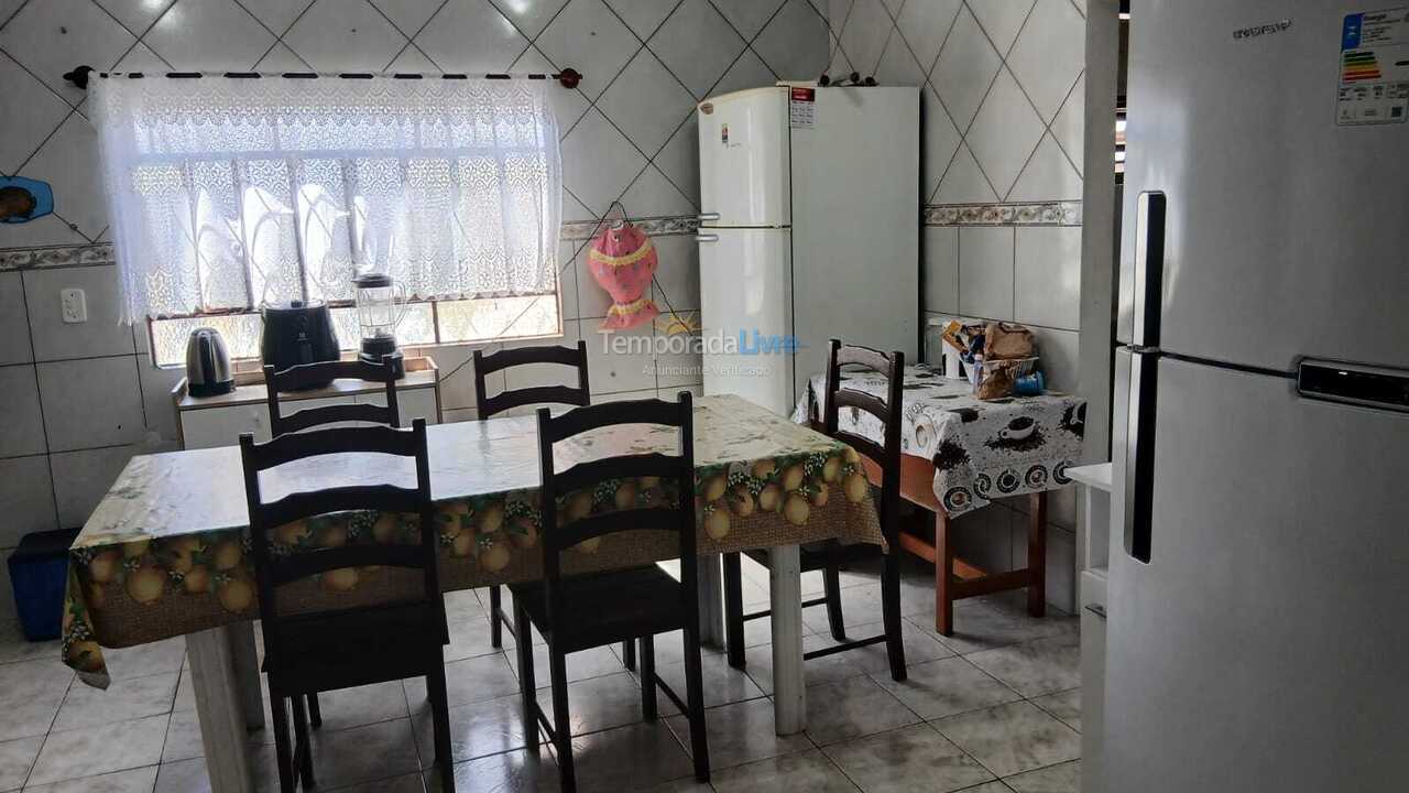 Casa para alquiler de vacaciones em São Francisco do Sul (Enseada)