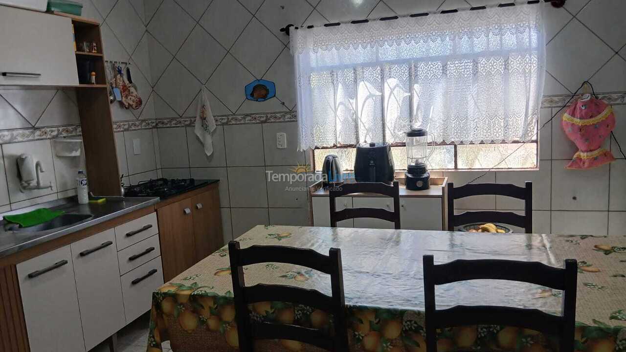 Casa para alquiler de vacaciones em São Francisco do Sul (Enseada)