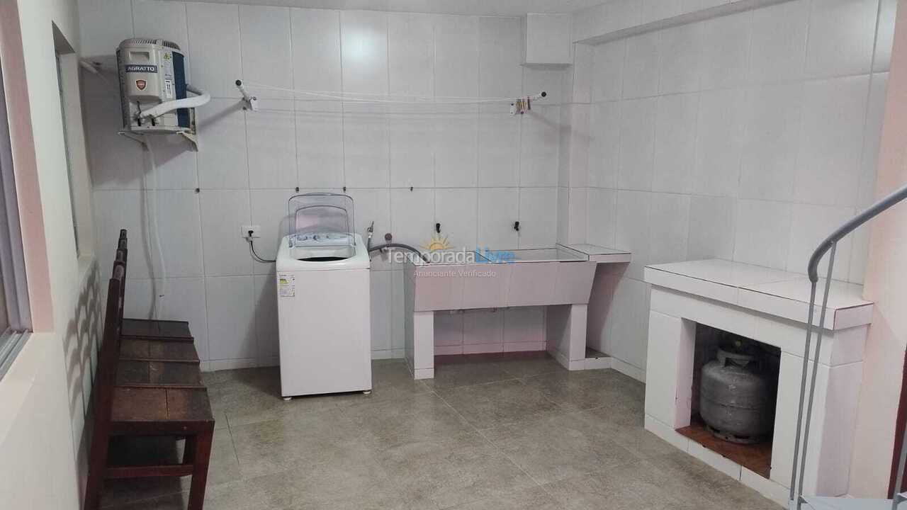 Casa para alquiler de vacaciones em Bombinhas (Praia de Bombas)