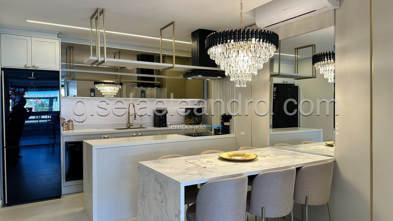 Casa para aluguel de temporada em Florianopolis (Canasvieiras)