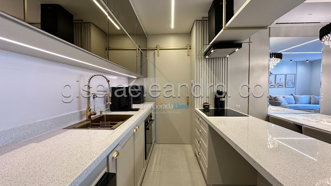 Casa para aluguel de temporada em Florianopolis (Canasvieiras)