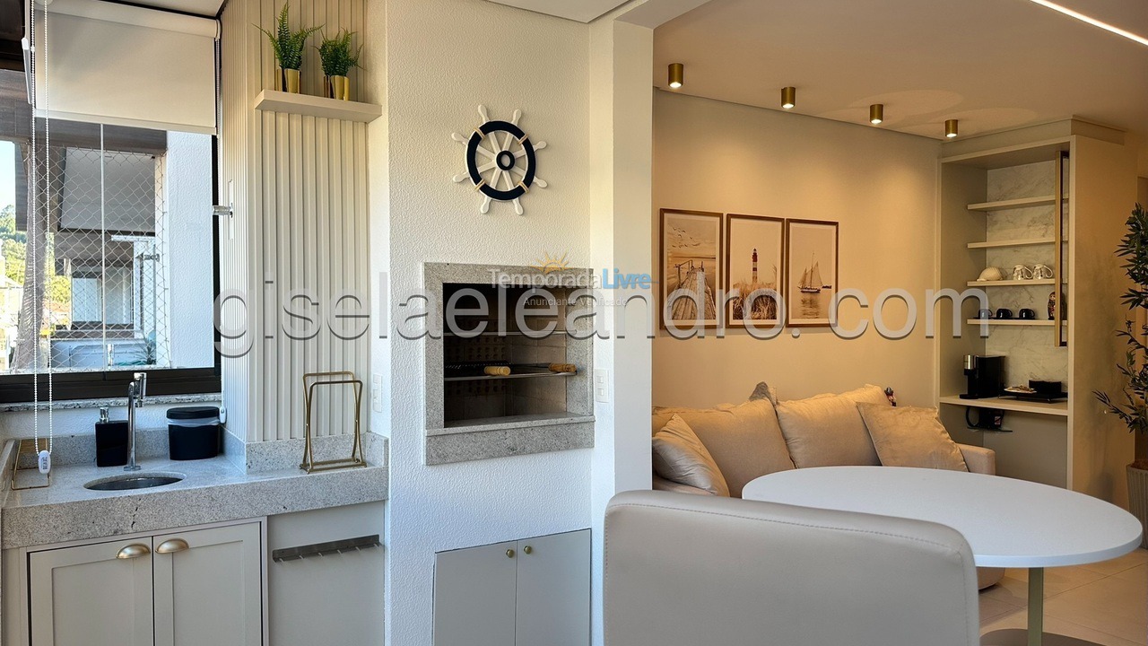 Casa para aluguel de temporada em Florianopolis (Canasvieiras)