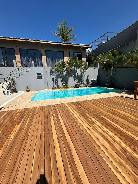 Chácara / sítio para aluguel de temporada em Igaratá (Condominio águas de Igarata)