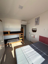 Excelente Geminado 1 suite + 2 quartos com AC, WI-FI, churrasqueira