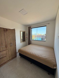 Excelente Geminado 1 suite + 2 quartos com AC, WI-FI, churrasqueira