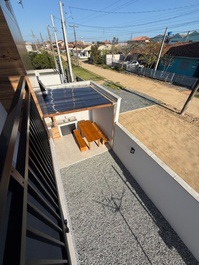 Excelente Geminado 1 suite + 2 quartos com AC, WI-FI, churrasqueira