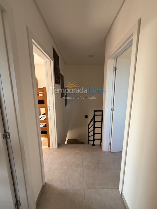 Casa para aluguel de temporada em São Francisco do Sul (Praia Grande)