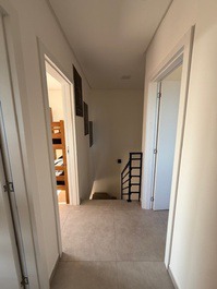 Excelente Geminado 1 suite + 2 quartos com AC, WI-FI, churrasqueira