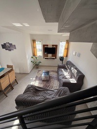 Excelente Geminado 1 suite + 2 quartos com AC, WI-FI, churrasqueira