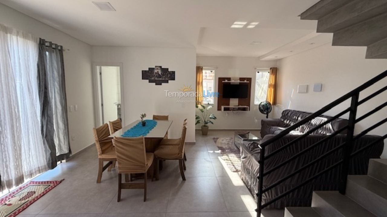 Casa para aluguel de temporada em São Francisco do Sul (Praia Grande)