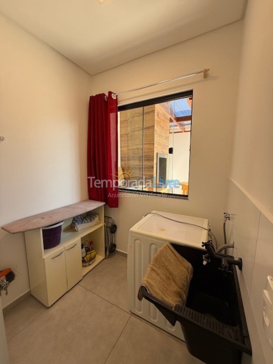 Casa para aluguel de temporada em São Francisco do Sul (Praia Grande)