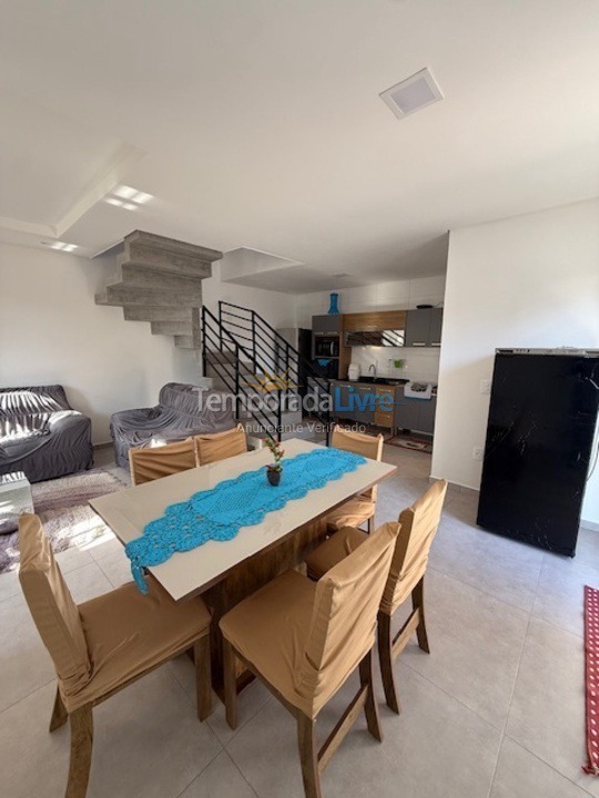 Casa para aluguel de temporada em São Francisco do Sul (Praia Grande)