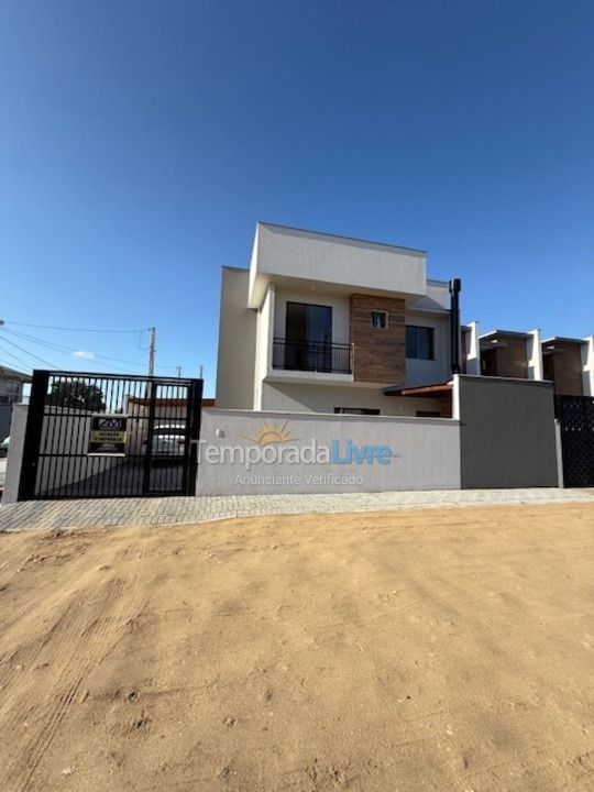 Casa para aluguel de temporada em São Francisco do Sul (Praia Grande)
