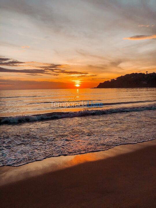 Apartamento para aluguel de temporada em Ubatuba (Praia das Toninhas)