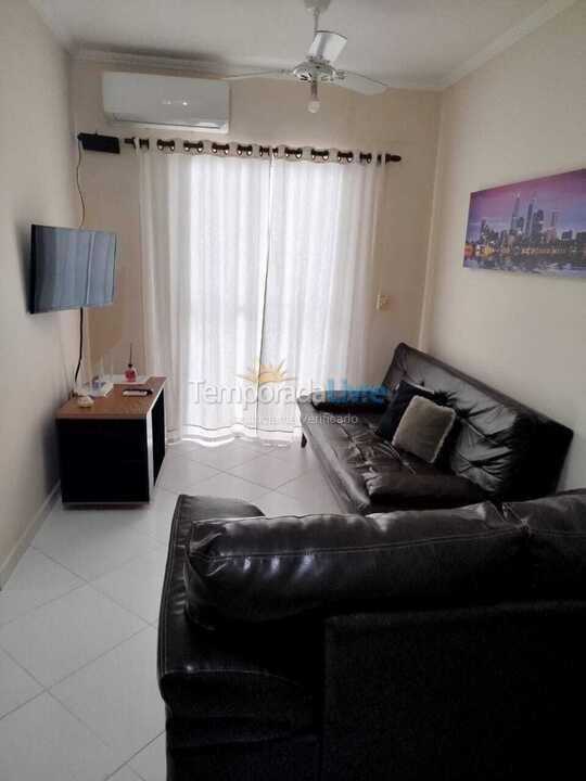 Apartamento para aluguel de temporada em Ubatuba (Praia das Toninhas)