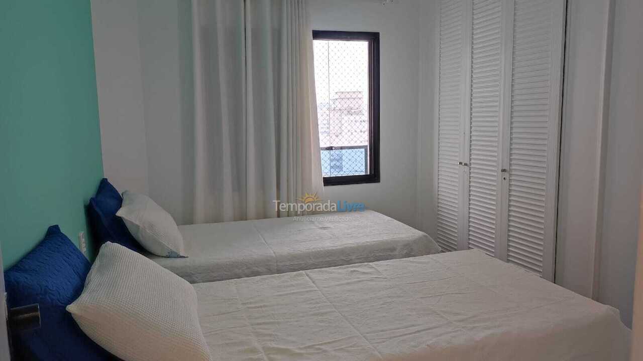 Apartamento para aluguel de temporada em Guarujá (Pitangueiras)