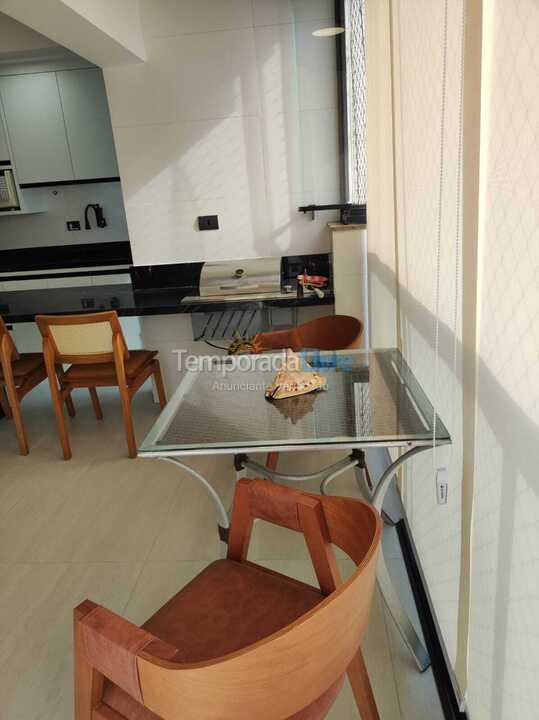 Apartamento para aluguel de temporada em Guarujá (Pitangueiras)