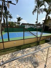 Linda casa de condomínio disponível para locação!