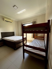 Apartamento para alugar em Bombinhas - Praia de Bombas