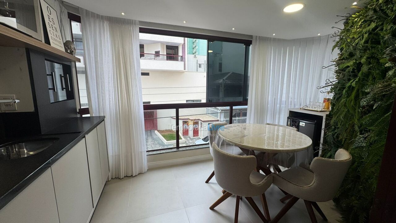 Apartment for vacation rental in Itapema (Meia Praia)