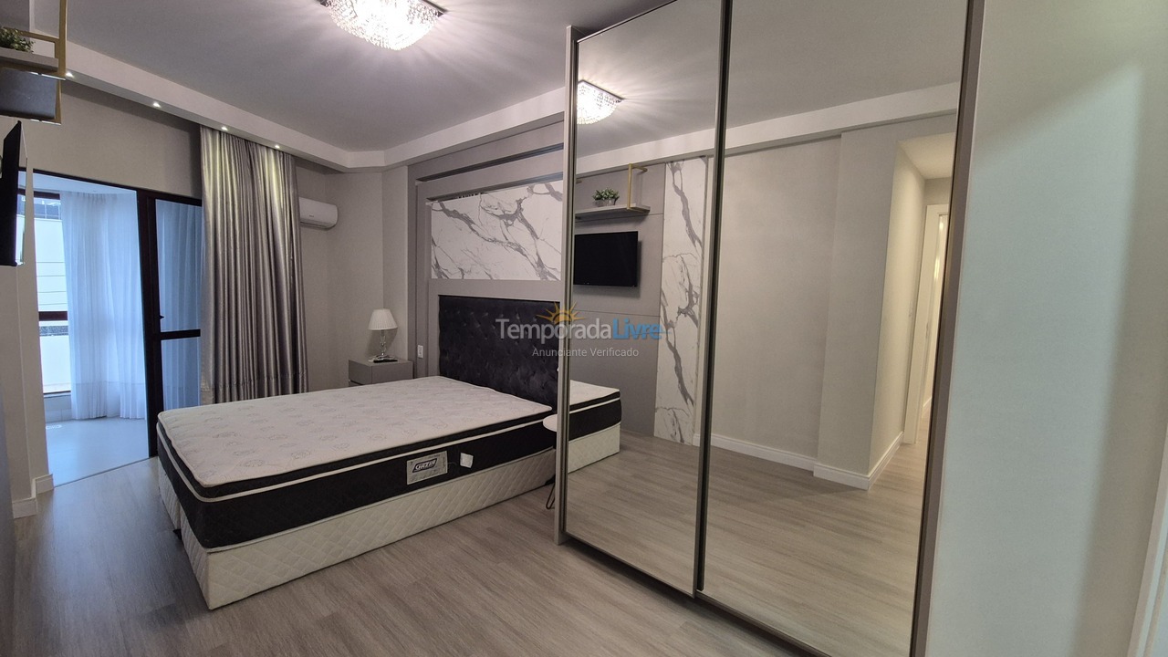 Apartment for vacation rental in Itapema (Meia Praia)