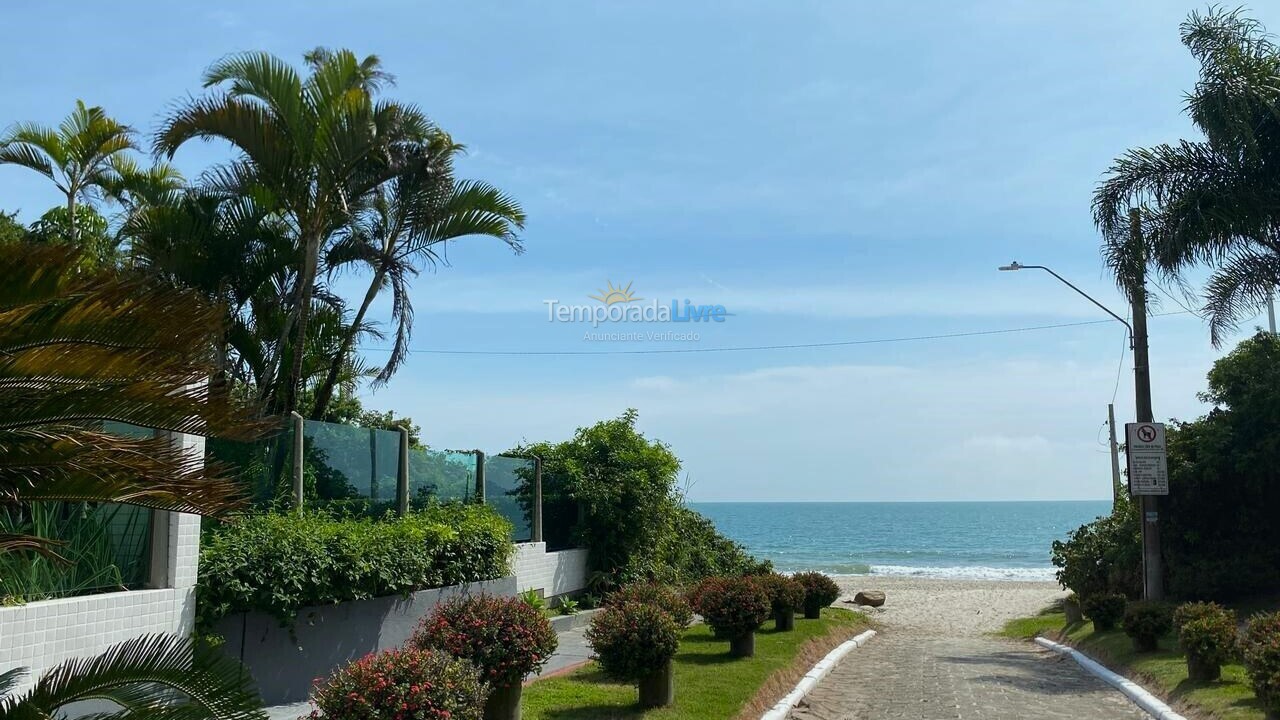 Apartamento para aluguel de temporada em Florianopolis (Canasvieiras)